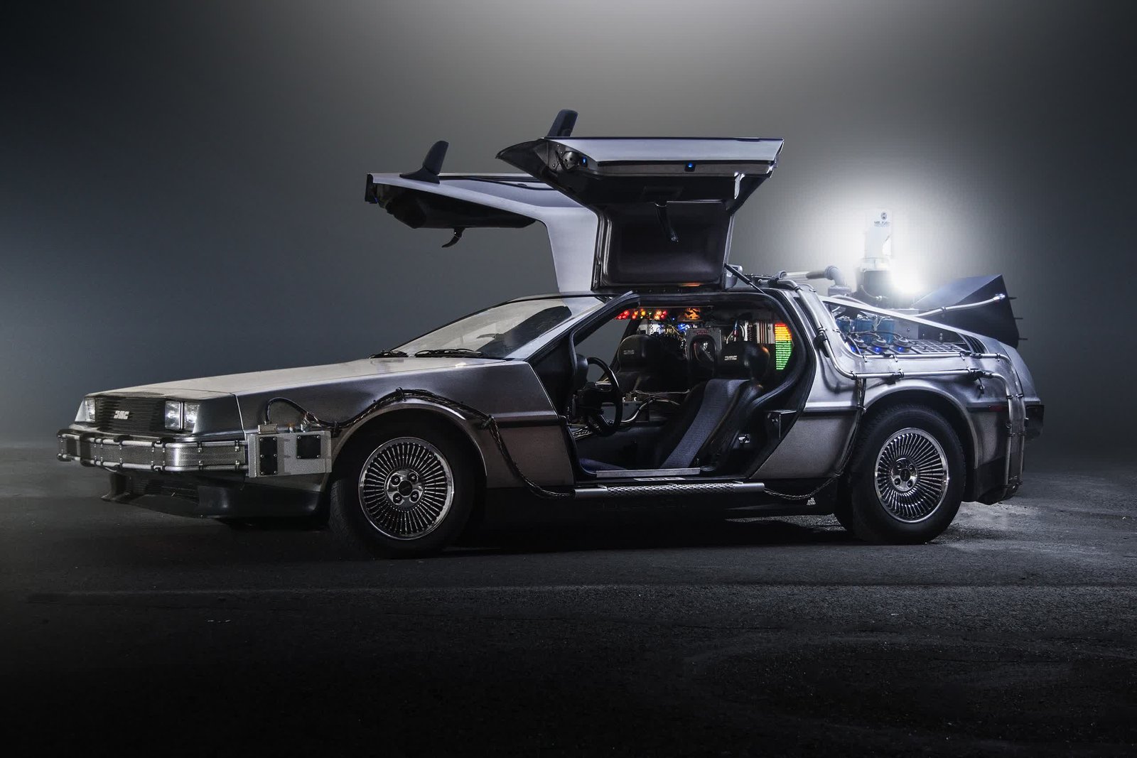 10 Most Memorable Fictional Technologies